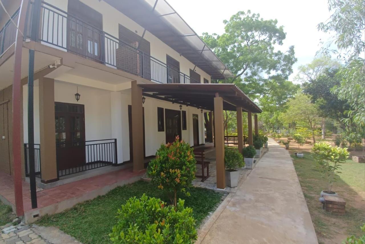 Forest Edge Villa Anuradhapura Exterior photo